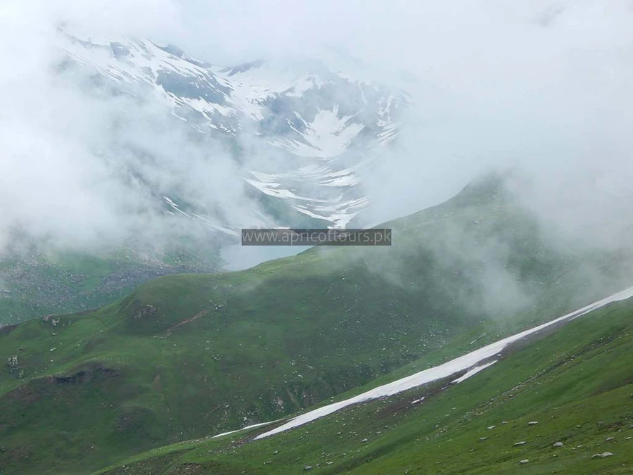 Naran to Kashmir Hike (Besal-Saral-Surgan-Sharda)